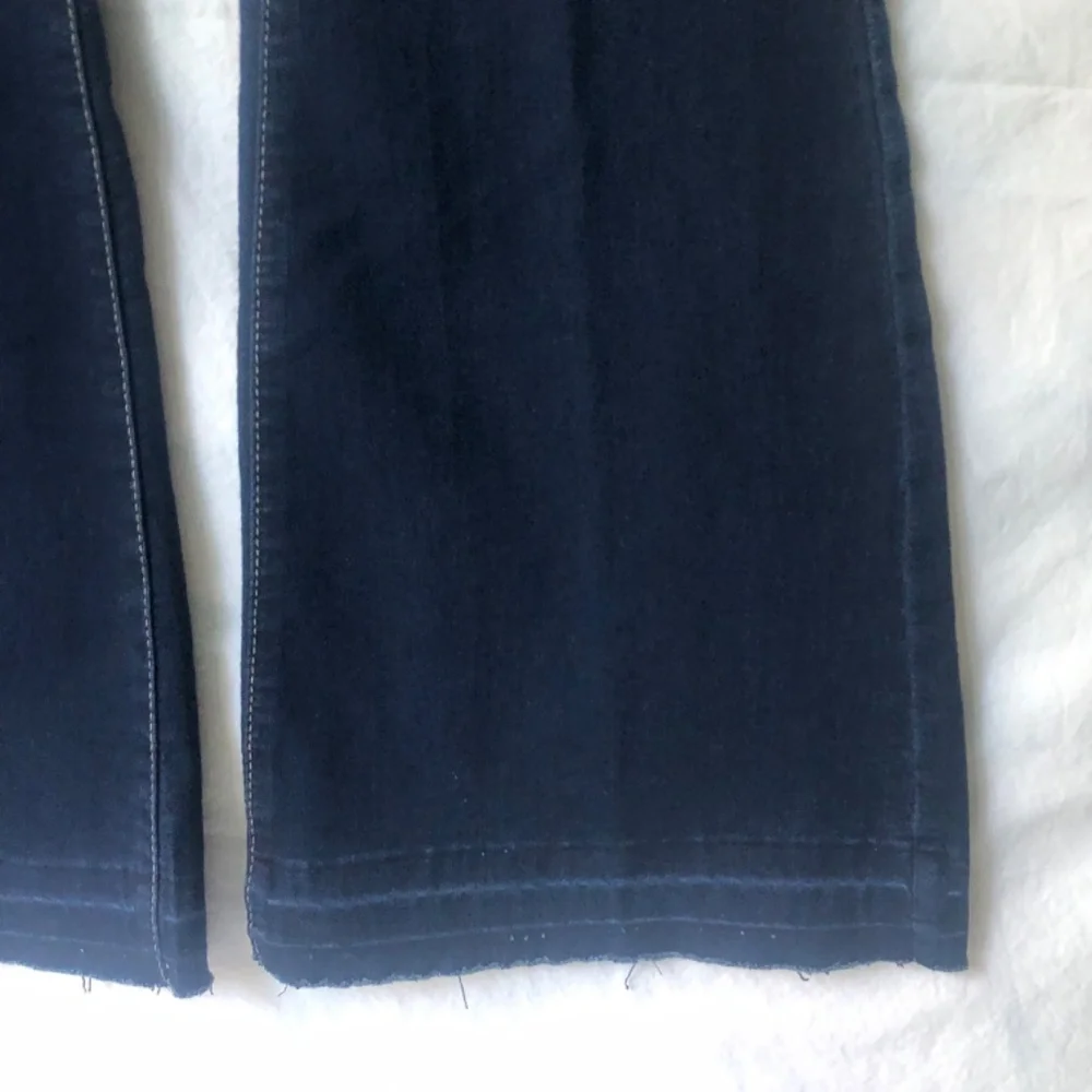 NWOT Flare YMI Jeans - Picture 5 of 10